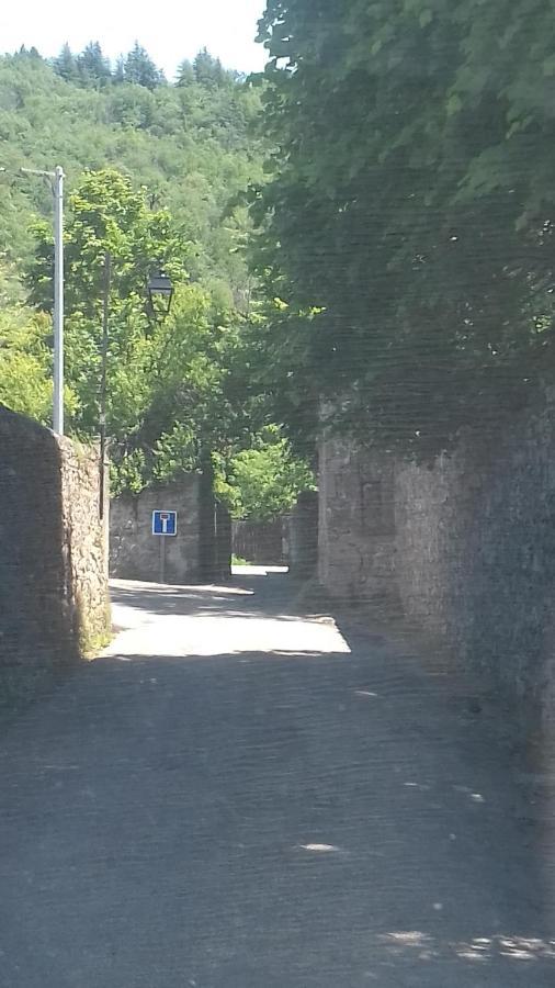 Gite 4 Personnes Au Calme Et Tout Confort Saint-Vallier  Exteriör bild